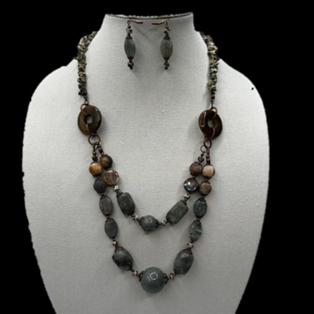 Necklace and earrings